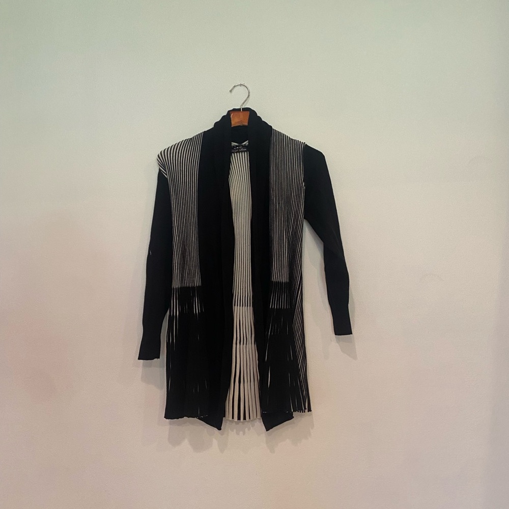 Women’s Black & White High Secret Cardigan Medium